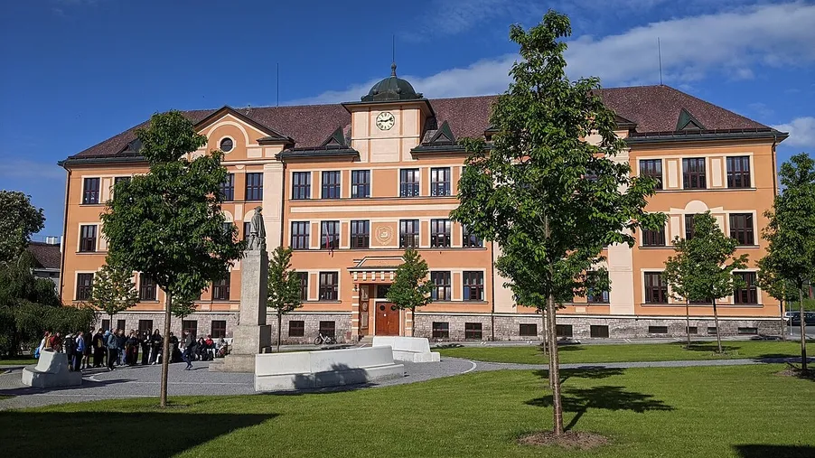 Charakteristika 2.st